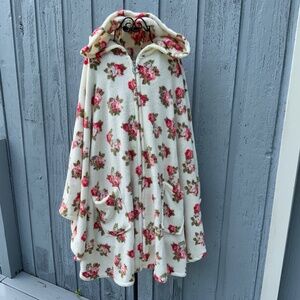 Cozelle Floral Rose Design Robe w/Hood (One Size)